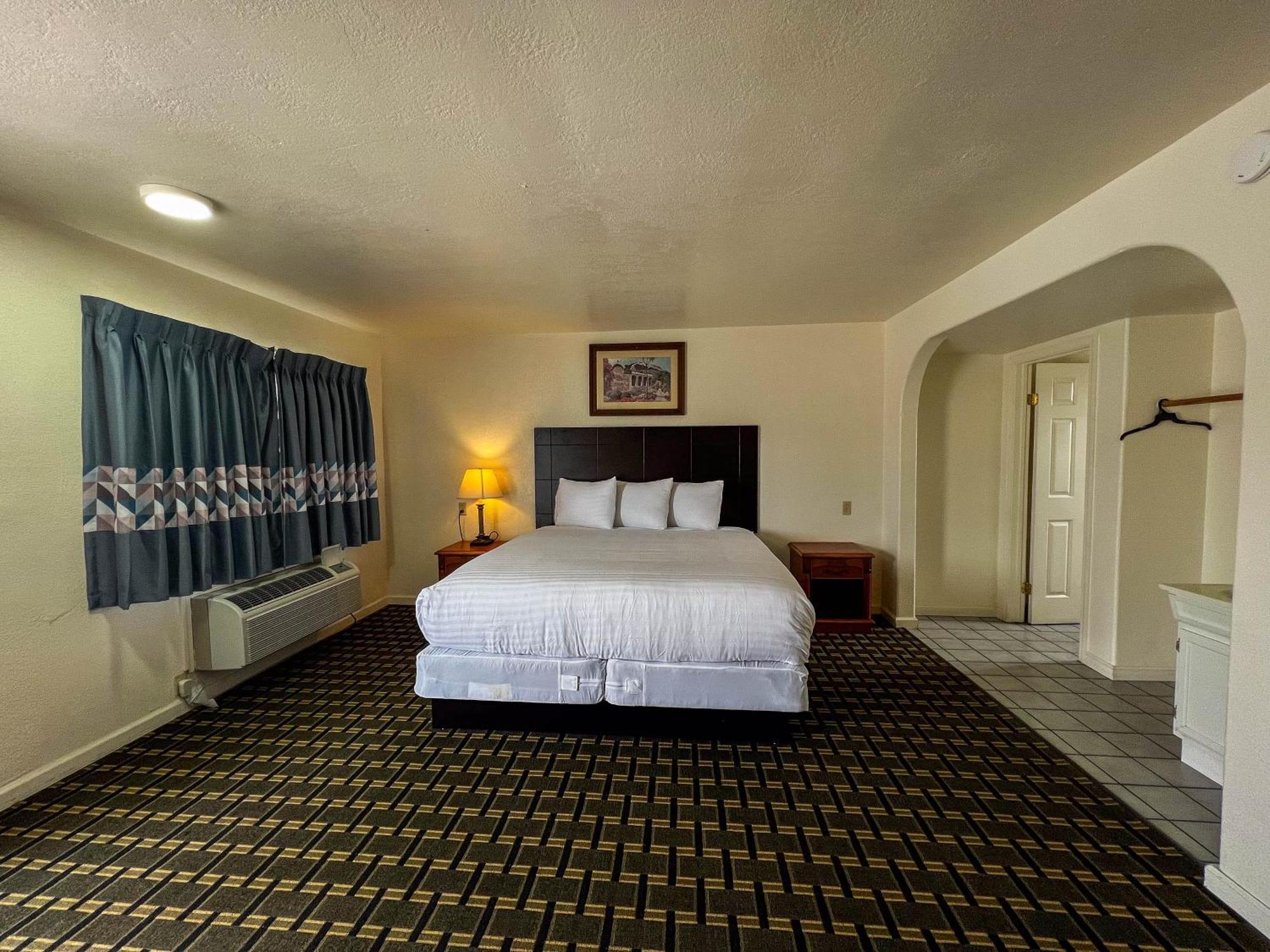 Deluxe Inn Гейвард Екстер'єр фото